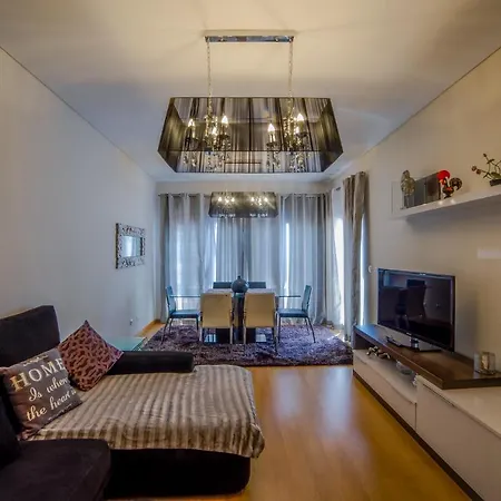 Apartment Lovely Near Airport And Nations Park, With Garage Loures