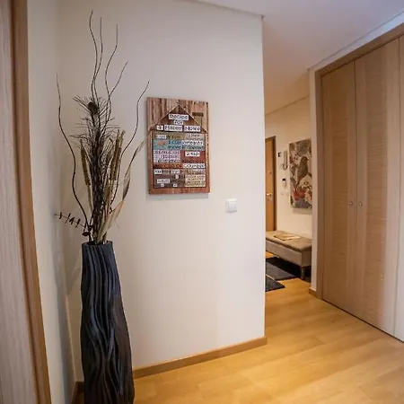 Apartment Lovely Near Airport And Nations Park, With Garage *