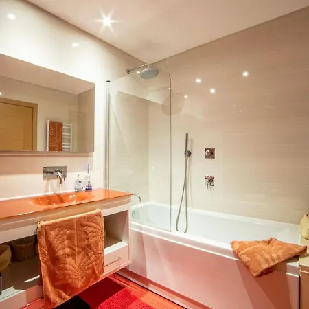 Lovely Near Airport And Nations Park, With Garage Apartment Loures