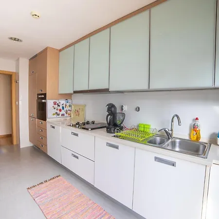 Lovely Near Airport And Nations Park, With Garage