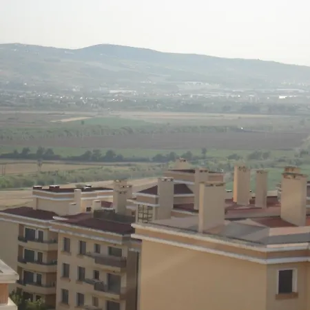 Lovely Near Airport And Nations Park, With Garage